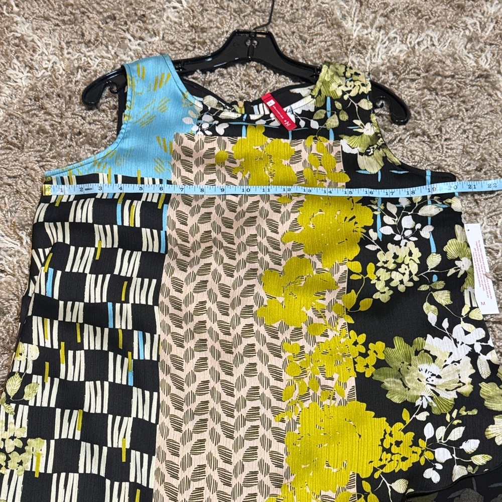 NWT IC Collection Colorful Floral Asymmetrical Sleeveless Blouse size Medium - Picture 10 of 16